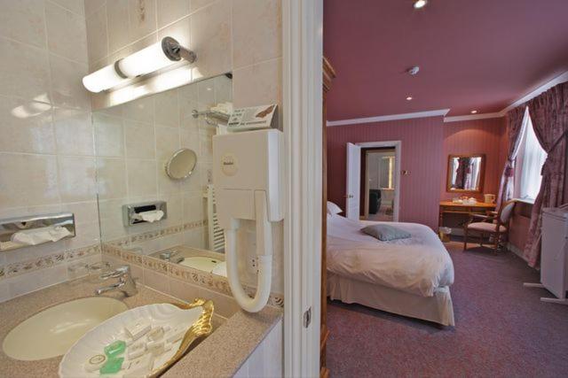 Regency Hotel Douglas Extérieur photo